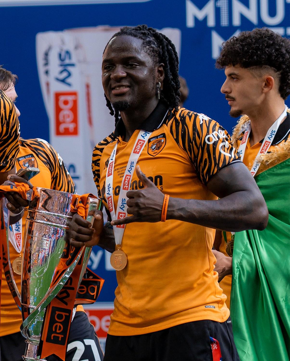 Góc Nhìn OKVIP: Chính thức: Hull City thỏa thuận chấm dứt hợp đồng với tiền vệ