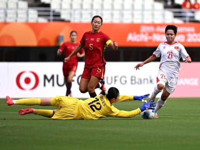 Góc Nhìn OKVIP: Tuyển nữ Trung Quốc chật vật vào bán kết, đấu Triều Tiên chỉ 