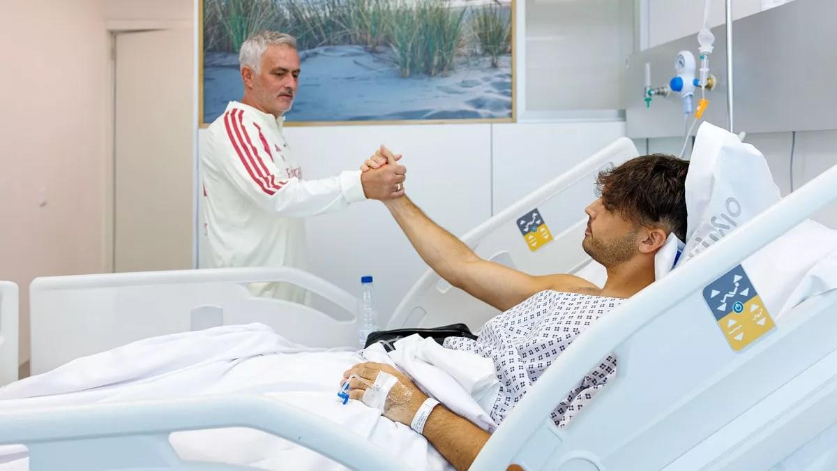 Góc Nhìn OKVIP: Raúl Asencio đã phẫu thuật gãy xương, Mourinho đến bệnh viện thăm